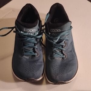 Topo Athletic Women's Blue Lace-Up Running Shoes